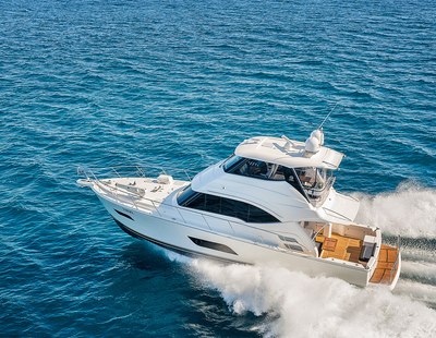 Riviera 52 Enclosed Flybridge