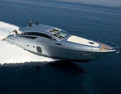 Pershing 72