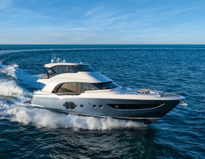 Monte Carlo Yachts MCY 70 Skylounge