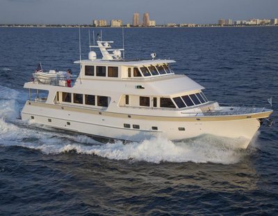 Outer Reef 860 Deluxbridge Skylounge Motoryacht