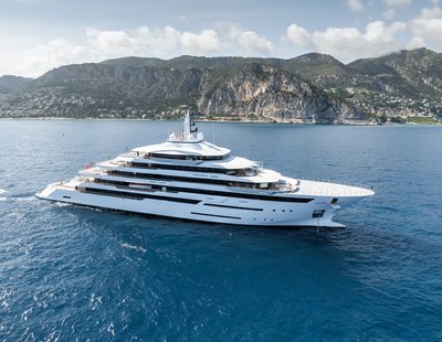 Side view of Renaissance yacht for visual comparison