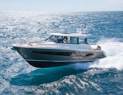 Tiara Yachts EX54 