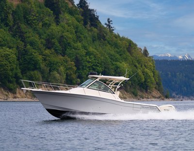 Grady-White Express 330
