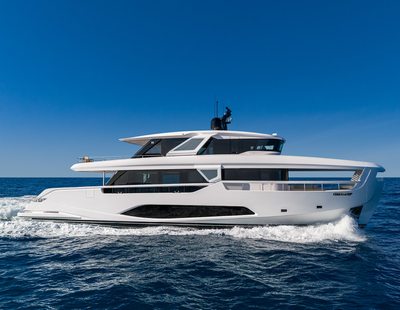 Ferretti INFYNITO 90