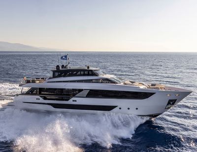 Ferretti 1000 Skydeck