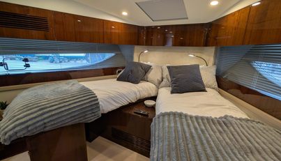 Tender Garage & Hi/Lo Swimplatform For Sale image30