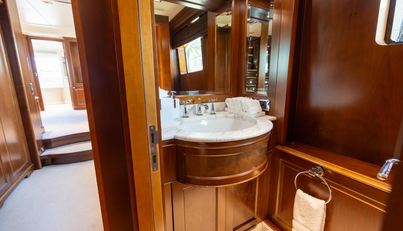 2008 BENETTI CLASSIC 121 For Sale image52