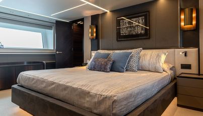 MAGIC MOMENT For Sale image3