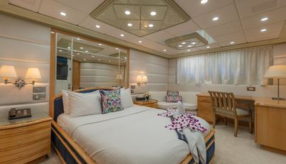 LADY AZUL For Sale image26