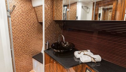 Galeon 550 For Sale image21