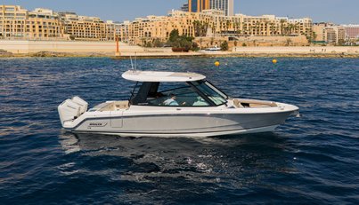 330 For Sale image1