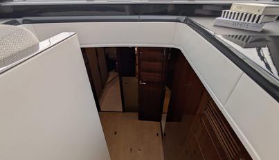 Tender Garage & Hi/Lo Swimplatform For Sale image21