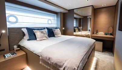 QUEEN J III For Sale image24