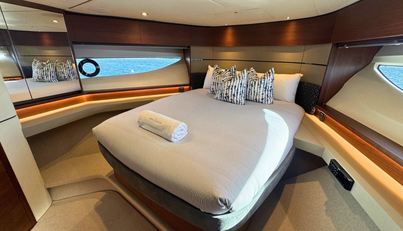 B III For Sale image16