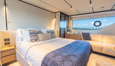 2024 Ferretti 720 For Sale image59