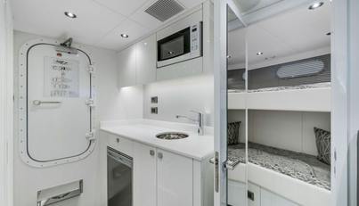 95 YACHT For Sale image82