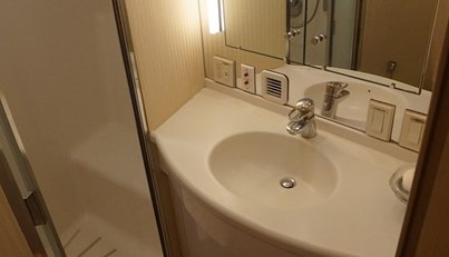 Hatteras 92' For Sale image17