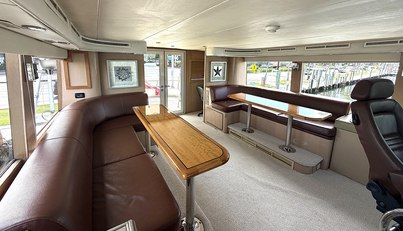 Hatteras 92' For Sale image26