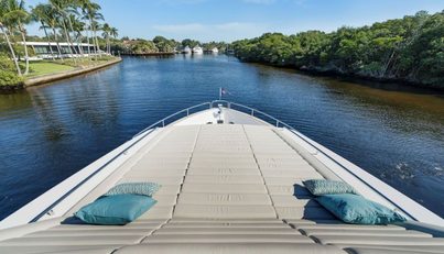 95 YACHT For Sale image78