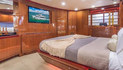 ROBIN'S NEST For Sale image12