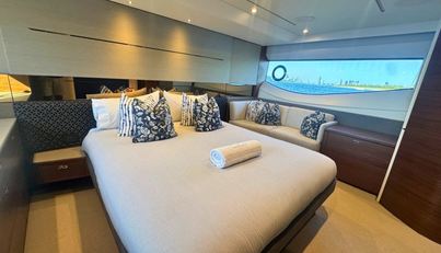 B III For Sale image13