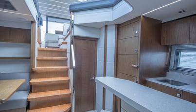 QUEEN B For Sale image23