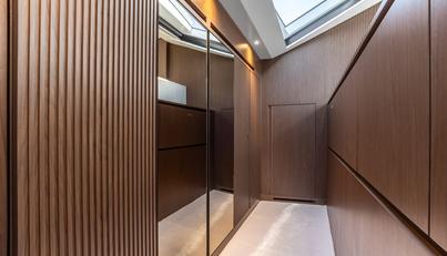 ICE OF LONDON For Sale image21