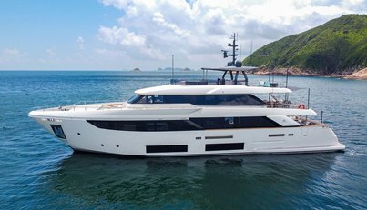 Custom Line Navetta 33, 2019 For Sale image1