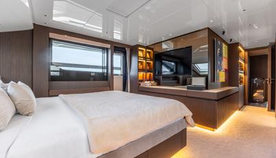 ICE OF LONDON For Sale image17