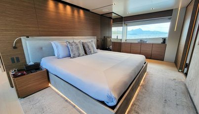 Custom Line Navetta 33, 2019 For Sale image9