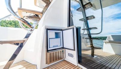 V & A For Sale image13