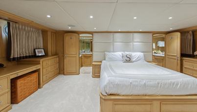 Savoir-faire For Sale image27