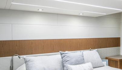 QUEEN B For Sale image3