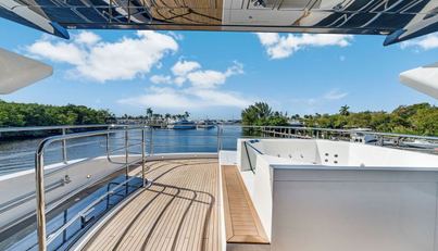 95 YACHT For Sale image61