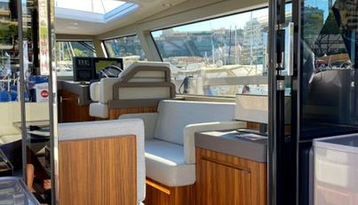 Glacier 48 For Sale image11