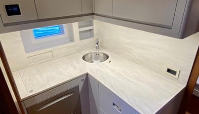Glacier 48 For Sale image19