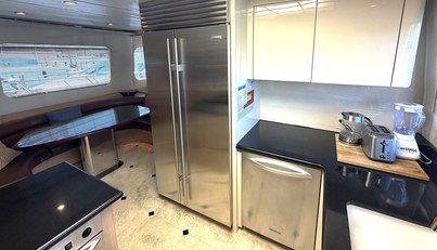 Hatteras 92' For Sale image7