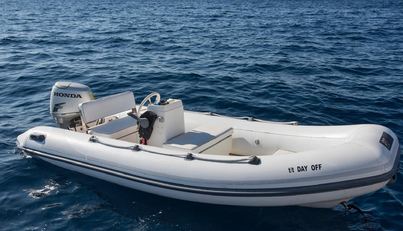 FERRETTI 881 For Sale image38