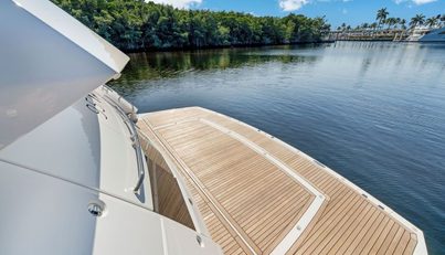 95 YACHT For Sale image13