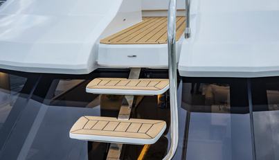 AQUILA 70 For Sale image14