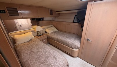 Hatteras 92' For Sale image18