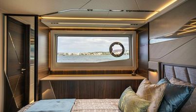 65 SPORT YACHT For Sale image13