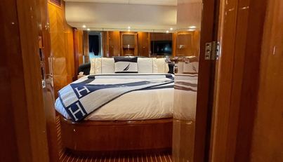 85 AZIMUT For Sale image16