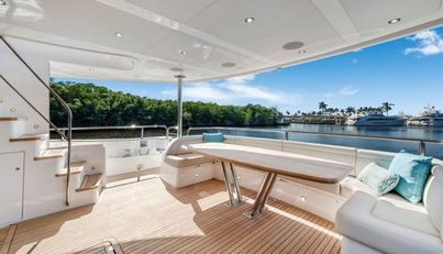 95 YACHT For Sale image17