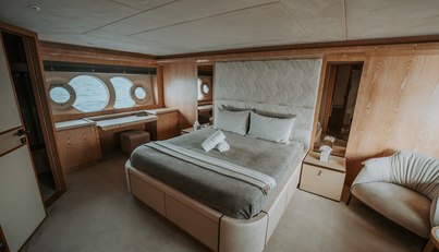 VENUS For Sale image13