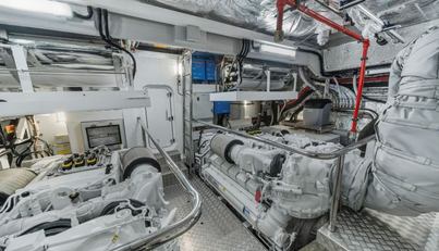 95 YACHT For Sale image87