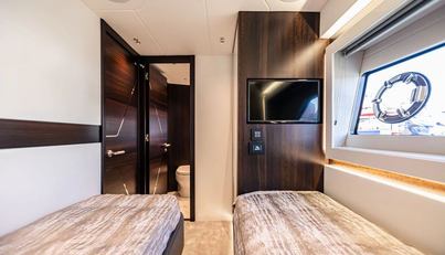 PREDATOR 65 For Sale image148