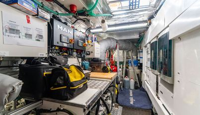 MAGIC MOMENT For Sale image54