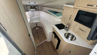 Neu: 28 Express - Spring Sales, save 21.000€ For Sale image3