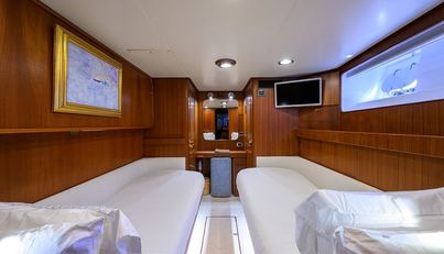AVENTURER For Sale image23